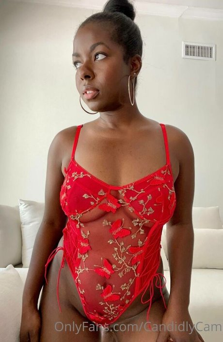 Photo nue de fuite OnlyFans de Camille W