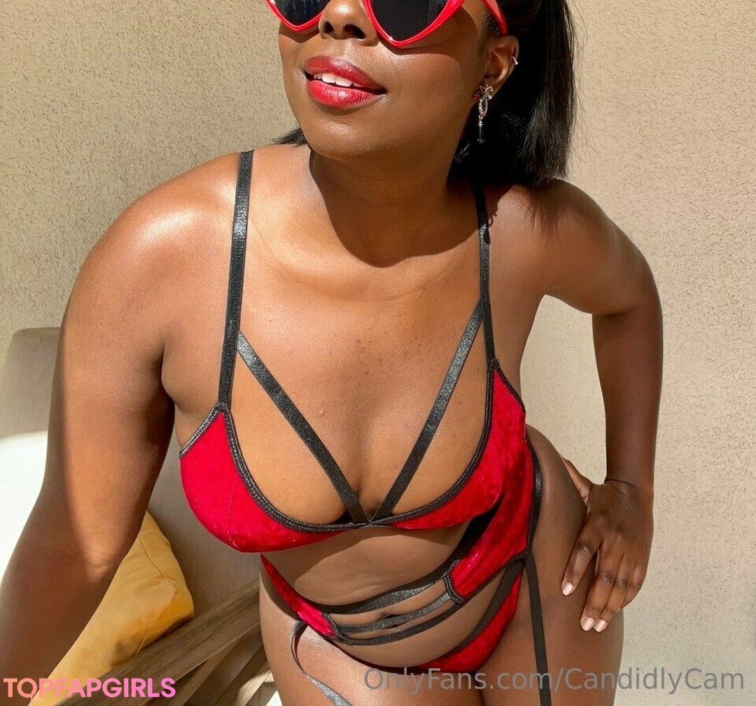 Photo nue de fuite OnlyFans de Camille W #421