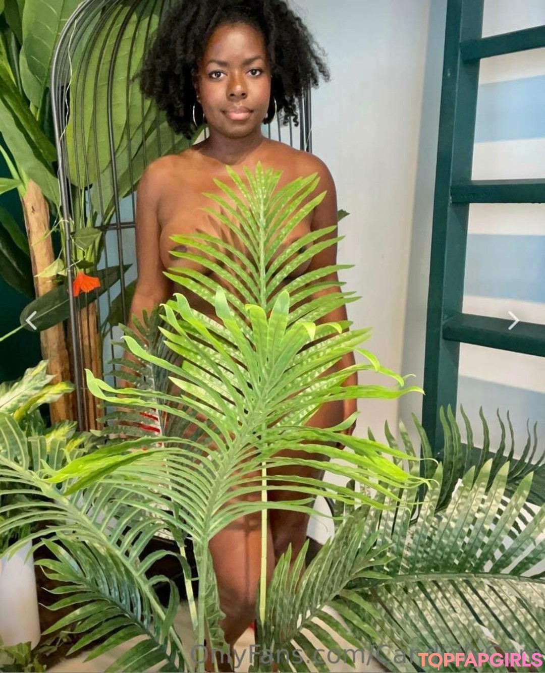 Photo nue de fuite OnlyFans de Camille W #480