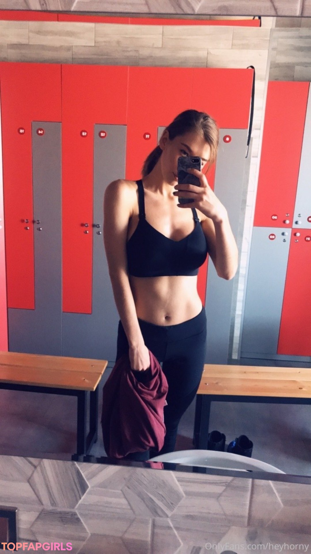 Photo nue de fuite OnlyFans de Mira #28