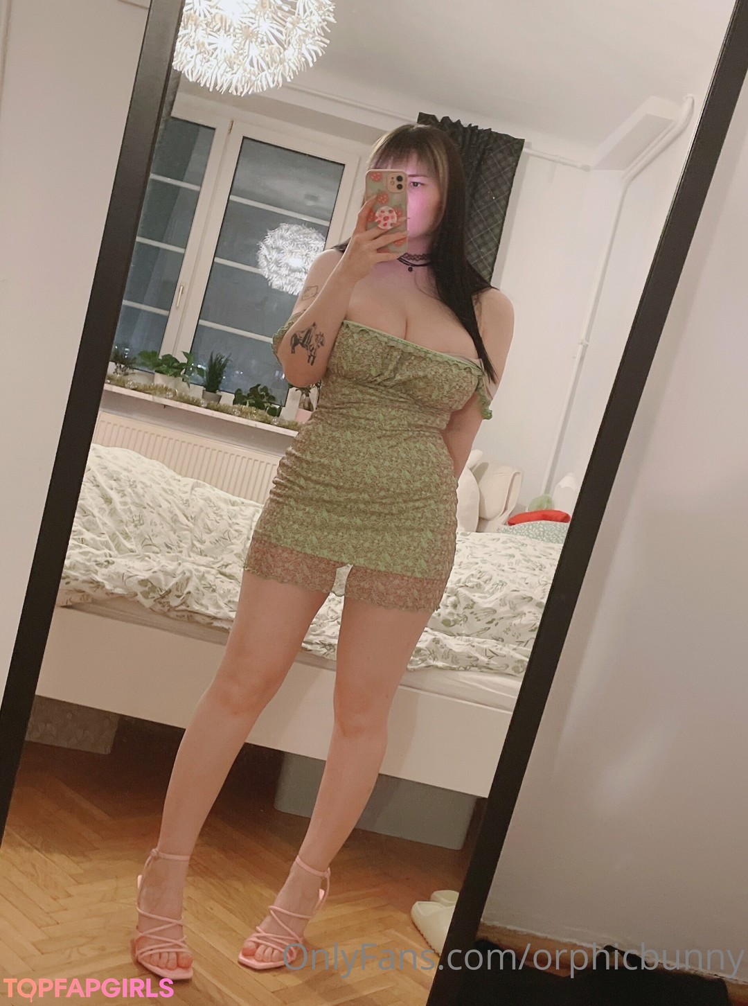 Photo nue de fuite OnlyFans de Monochromesan #236