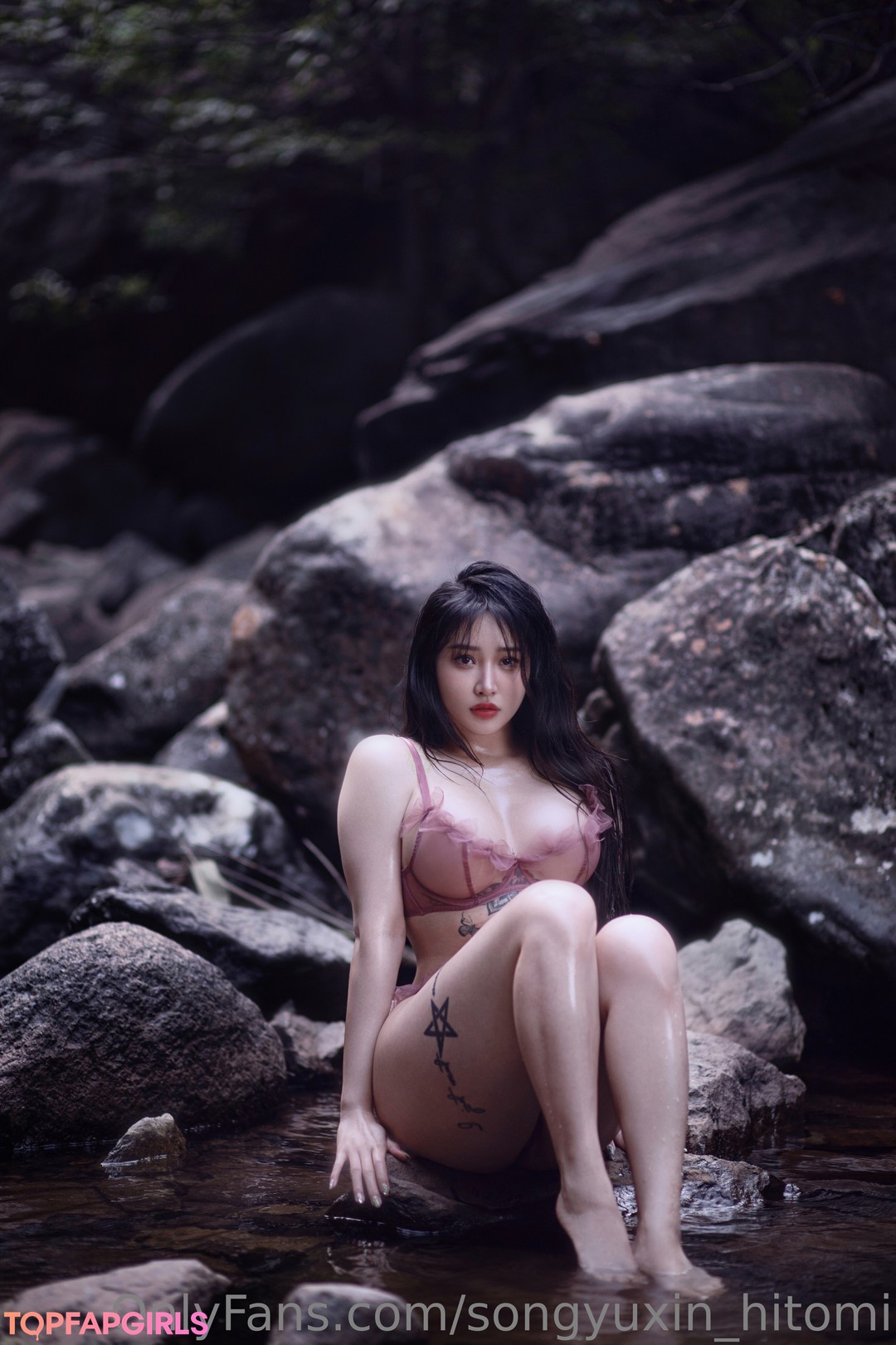 Photo nue de fuite OnlyFans de Hitomi Songyuxin #258