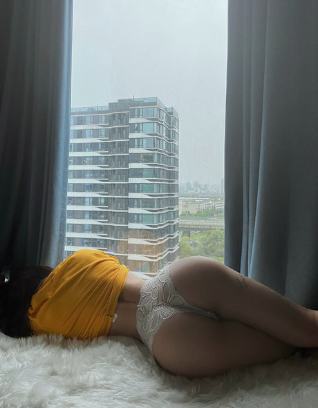 Hitomi Songyuxin