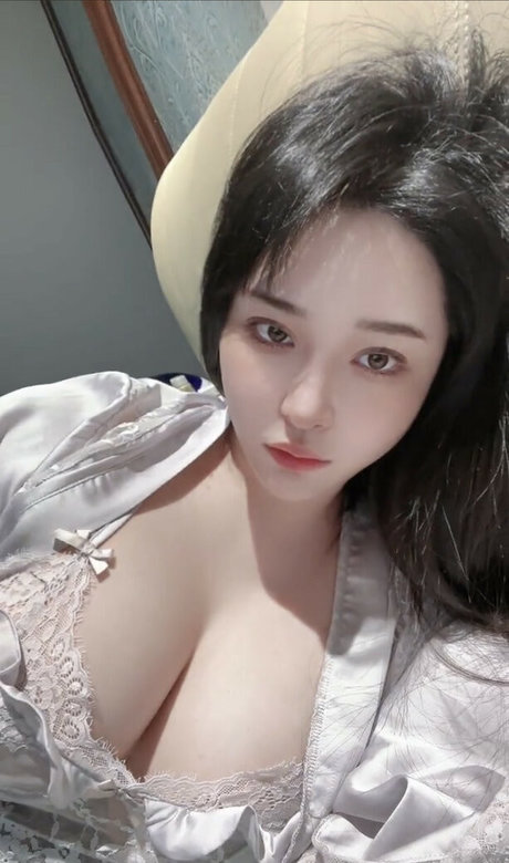 Hitomi Songyuxin