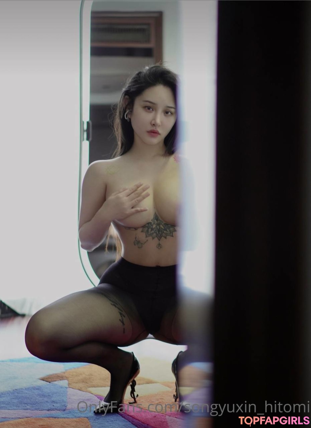 Photo nue de fuite OnlyFans de Hitomi Songyuxin #53