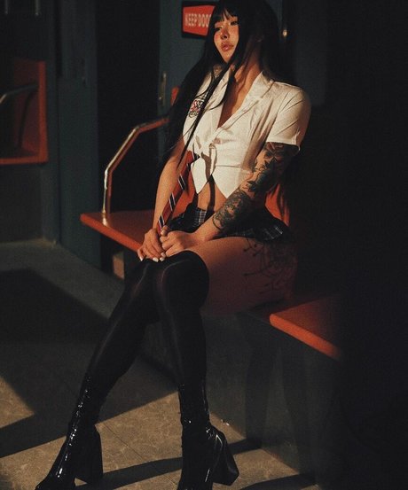 Hitomi Songyuxin