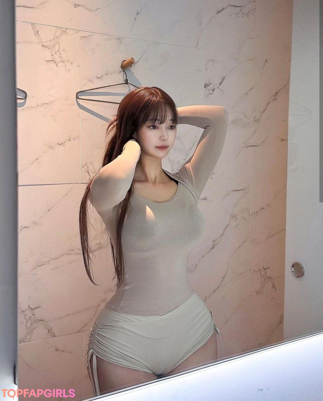 Photo nue de fuite OnlyFans de Yuyuhwa #23