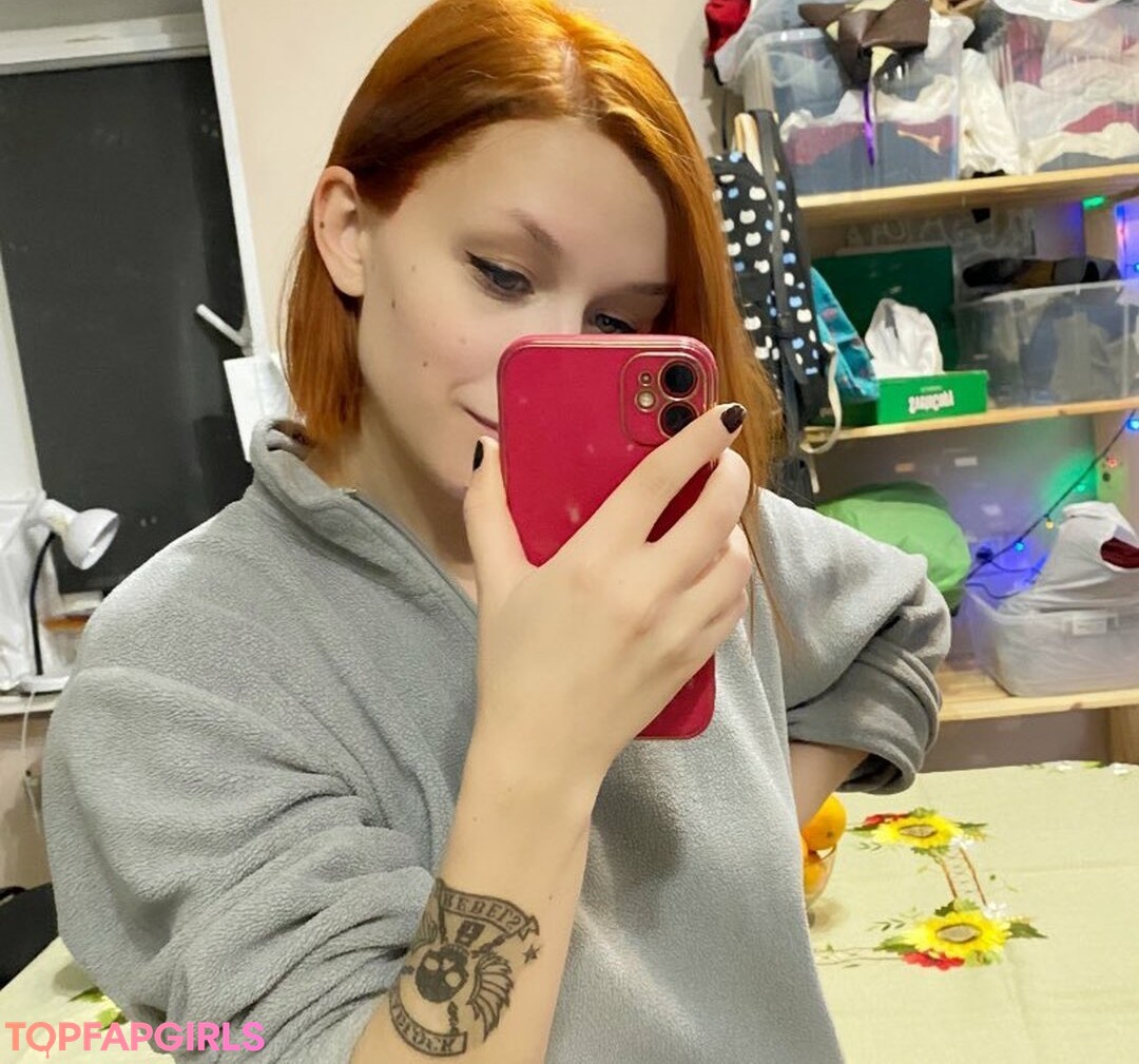 Photo nue de fuite OnlyFans de Mercurygin #237