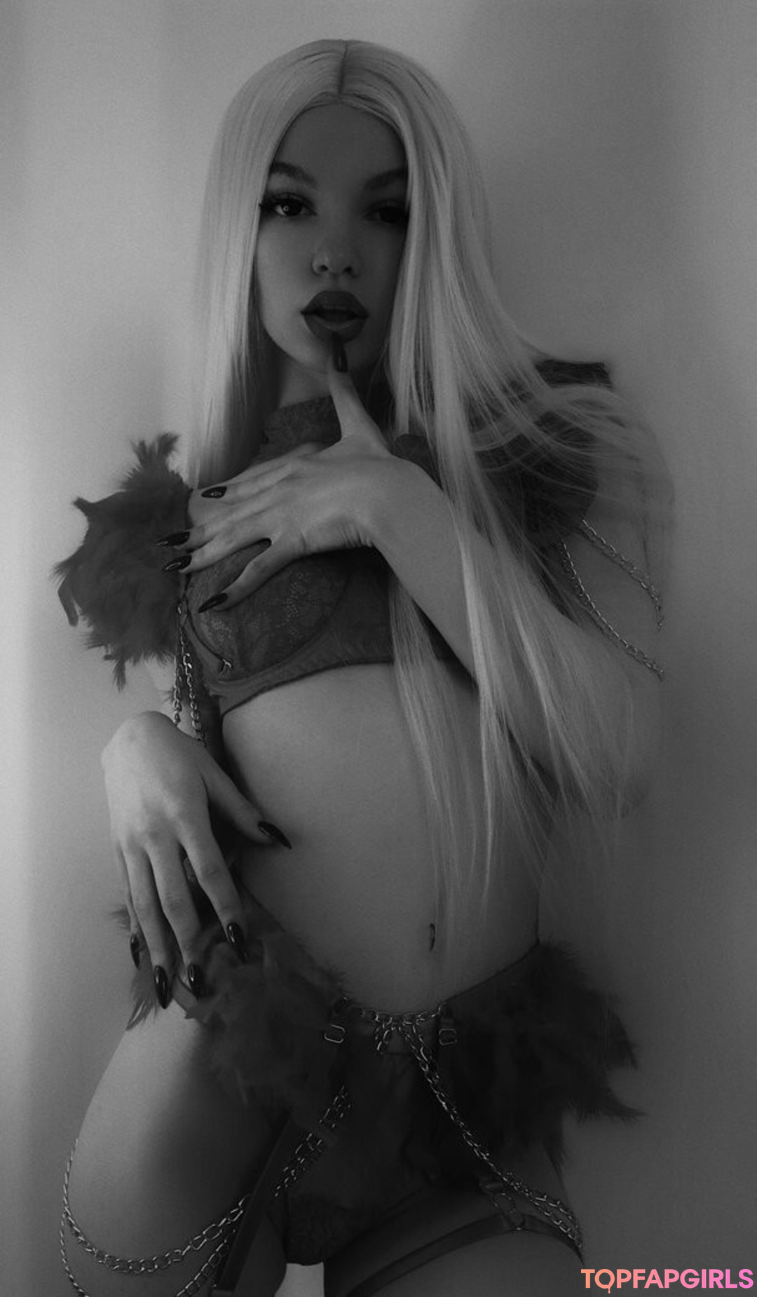 Photo nue de fuite OnlyFans de Soly Asmr #1414