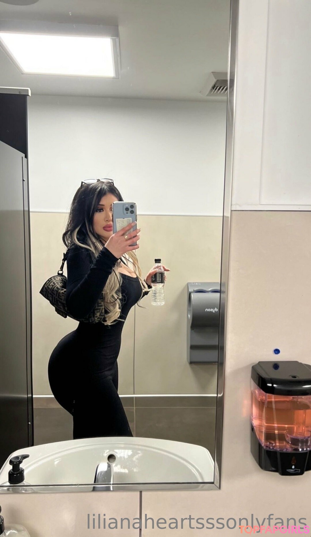 Photo nue de fuite OnlyFans de Lilianaheartsss #746