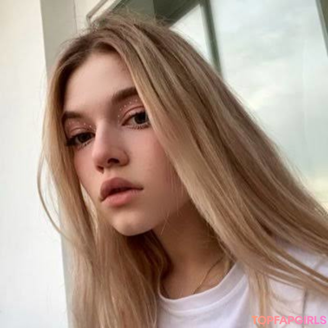 Photo nue de fuite OnlyFans de Mavpochka #4