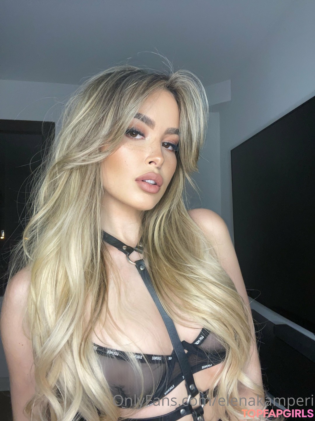 Photo nue de fuite OnlyFans de Elena Kamperi #156