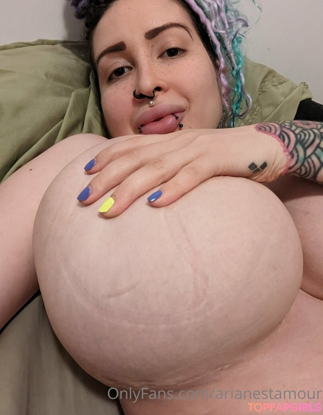 Photo nue de fuite OnlyFans de Ariane Saint Amour #2011