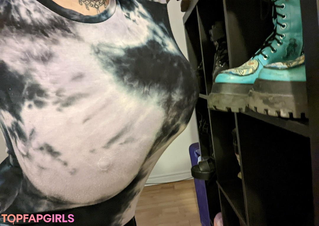 Photo nue de fuite OnlyFans de Ariane Saint Amour #2648
