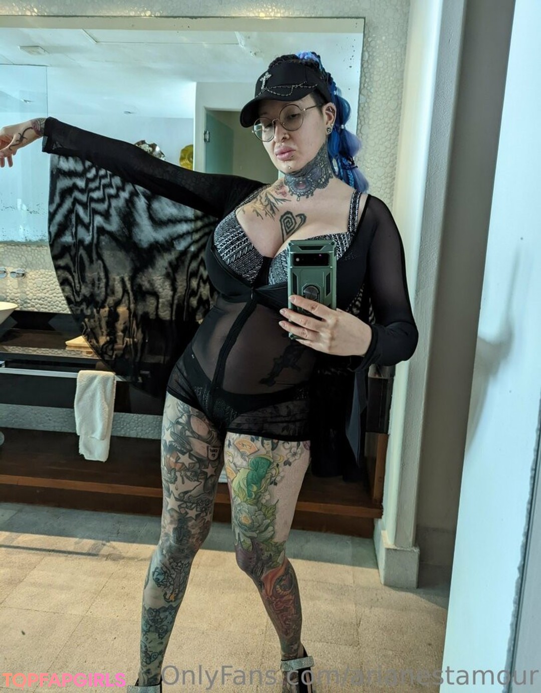 Photo nue de fuite OnlyFans de Ariane Saint Amour #2761