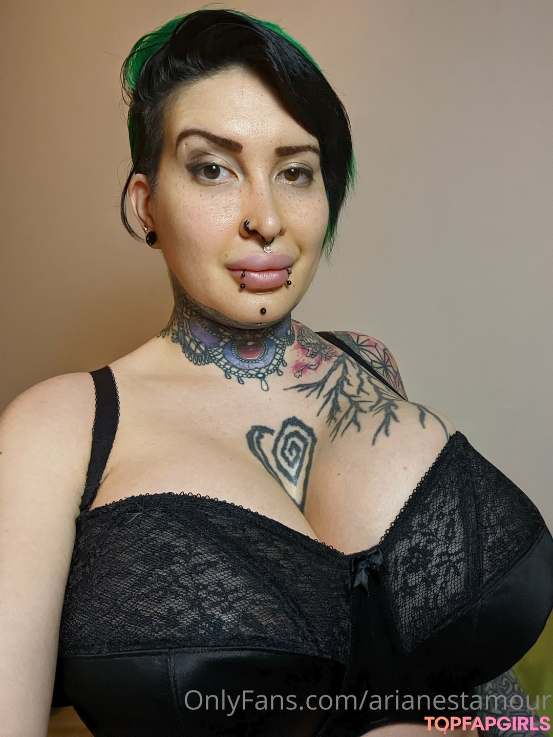 Photo nue de fuite OnlyFans de Ariane Saint Amour #809