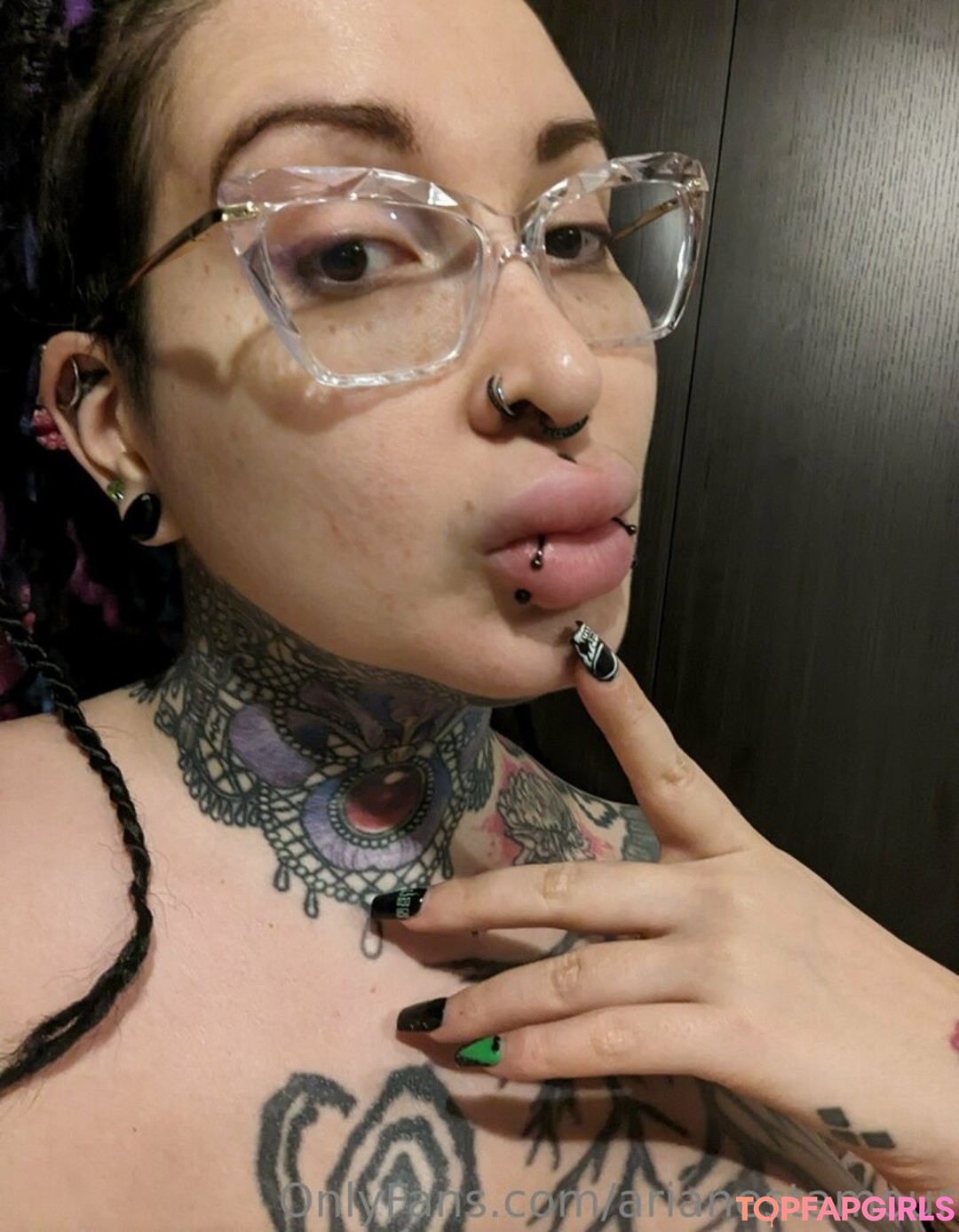 Photo nue de fuite OnlyFans de Ariane Saint Amour #3002