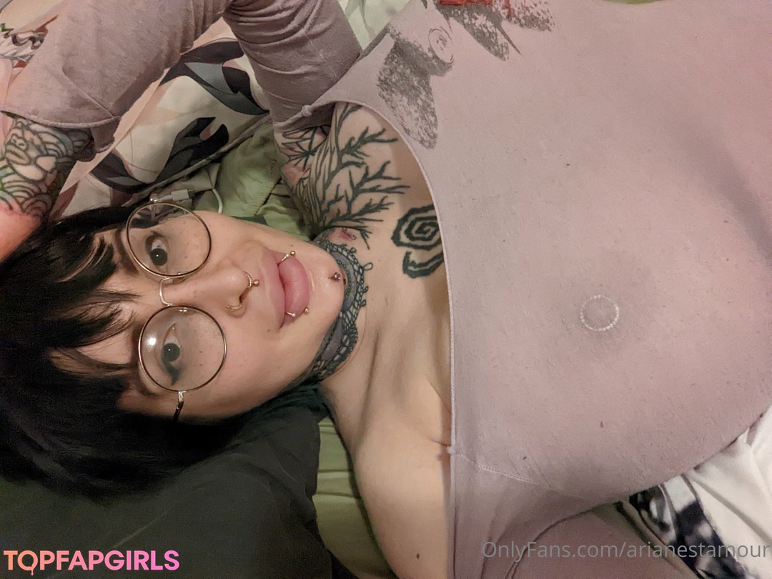 Photo nue de fuite OnlyFans de Ariane Saint Amour #1106