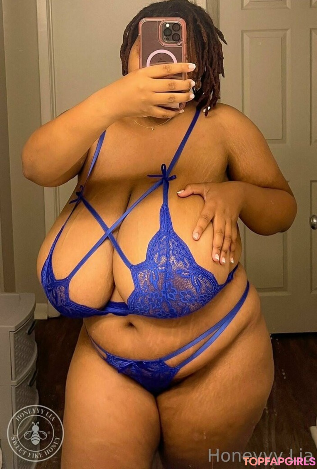 Photo nue de fuite OnlyFans de Miss Honey Mia #79