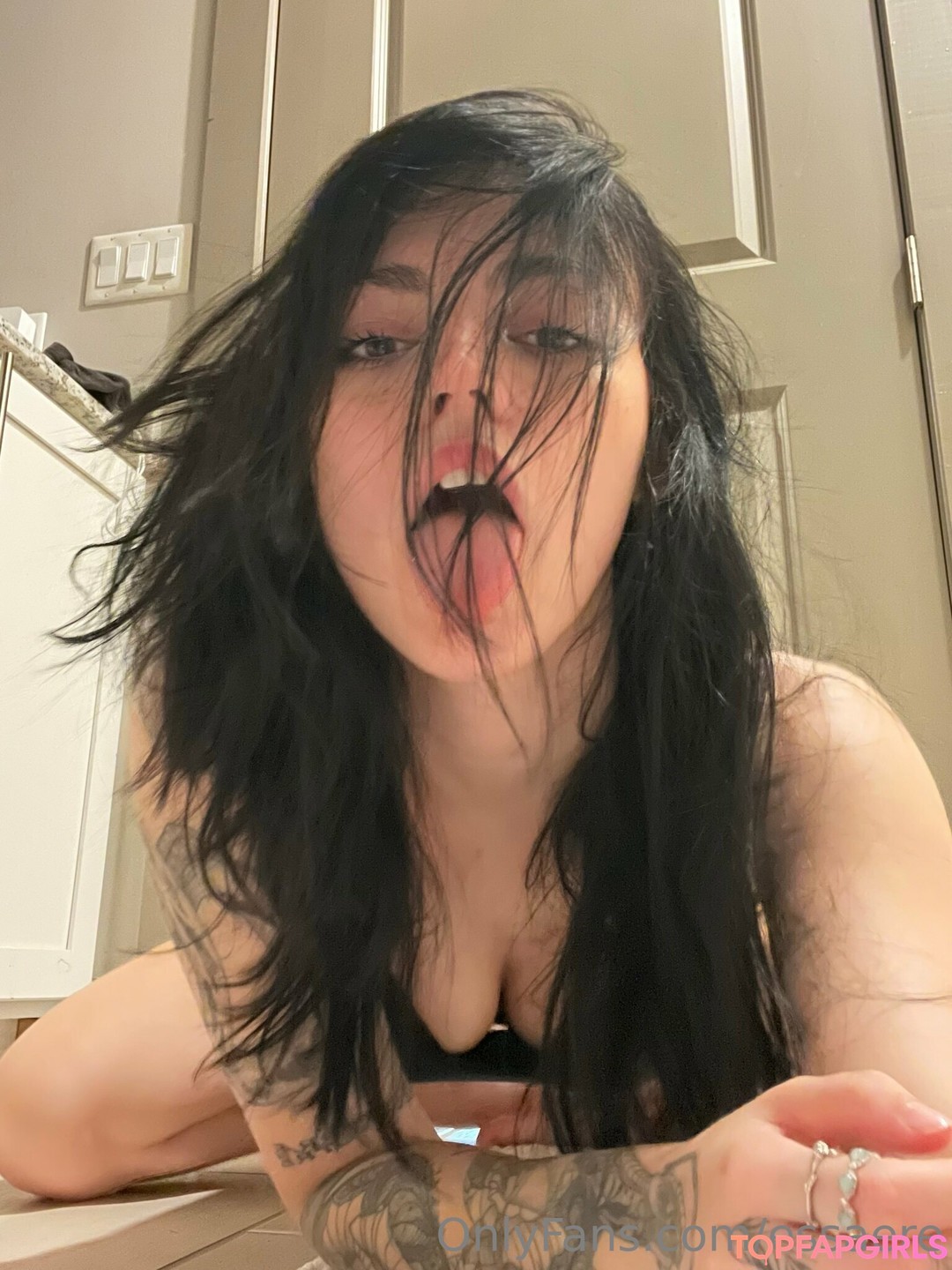 Photo nue de fuite OnlyFans de Essaere #46
