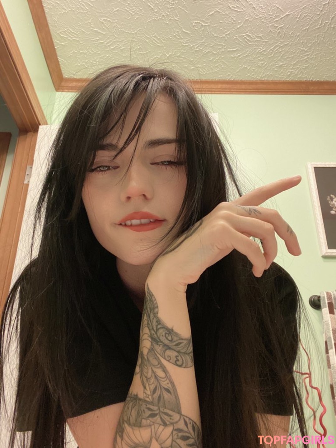 Photo nue de fuite OnlyFans de Essaere #76