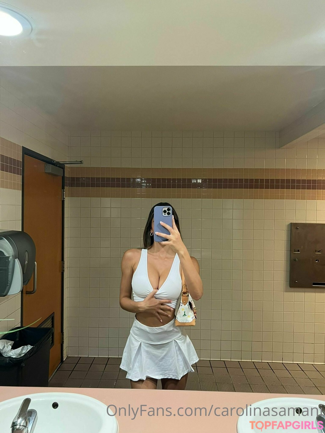 Photo nue de fuite OnlyFans de Carolina Samani #108