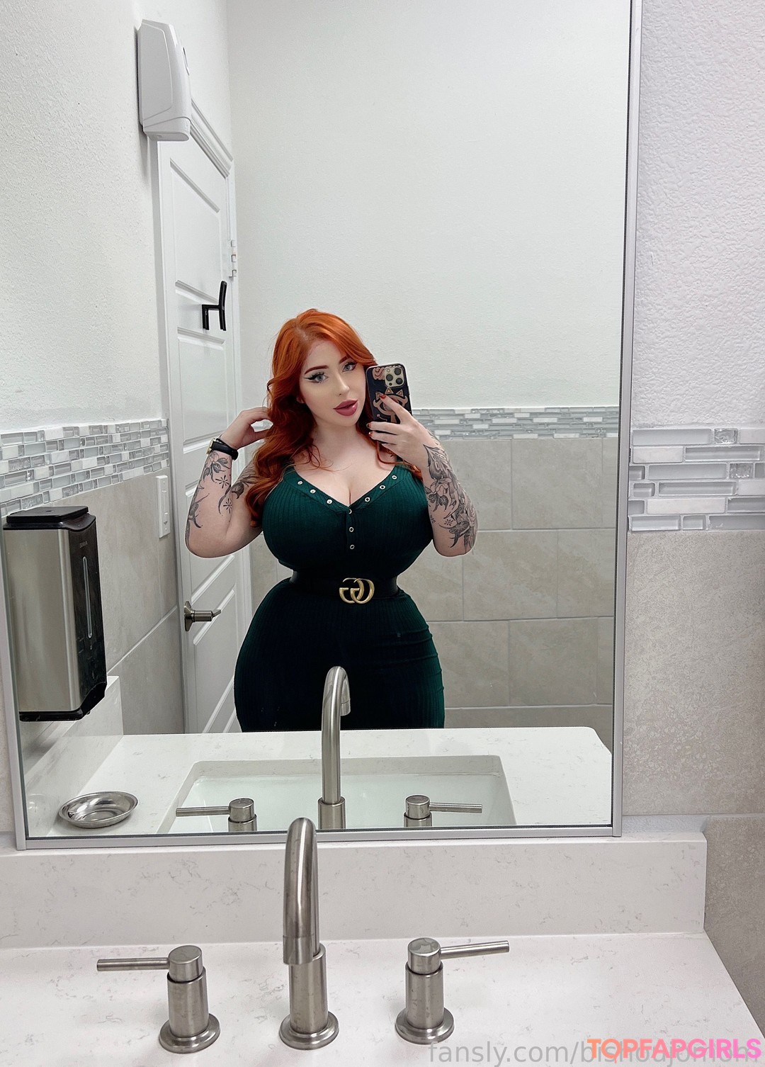 Photo nue de fuite OnlyFans de Bishoujo Mom #1239