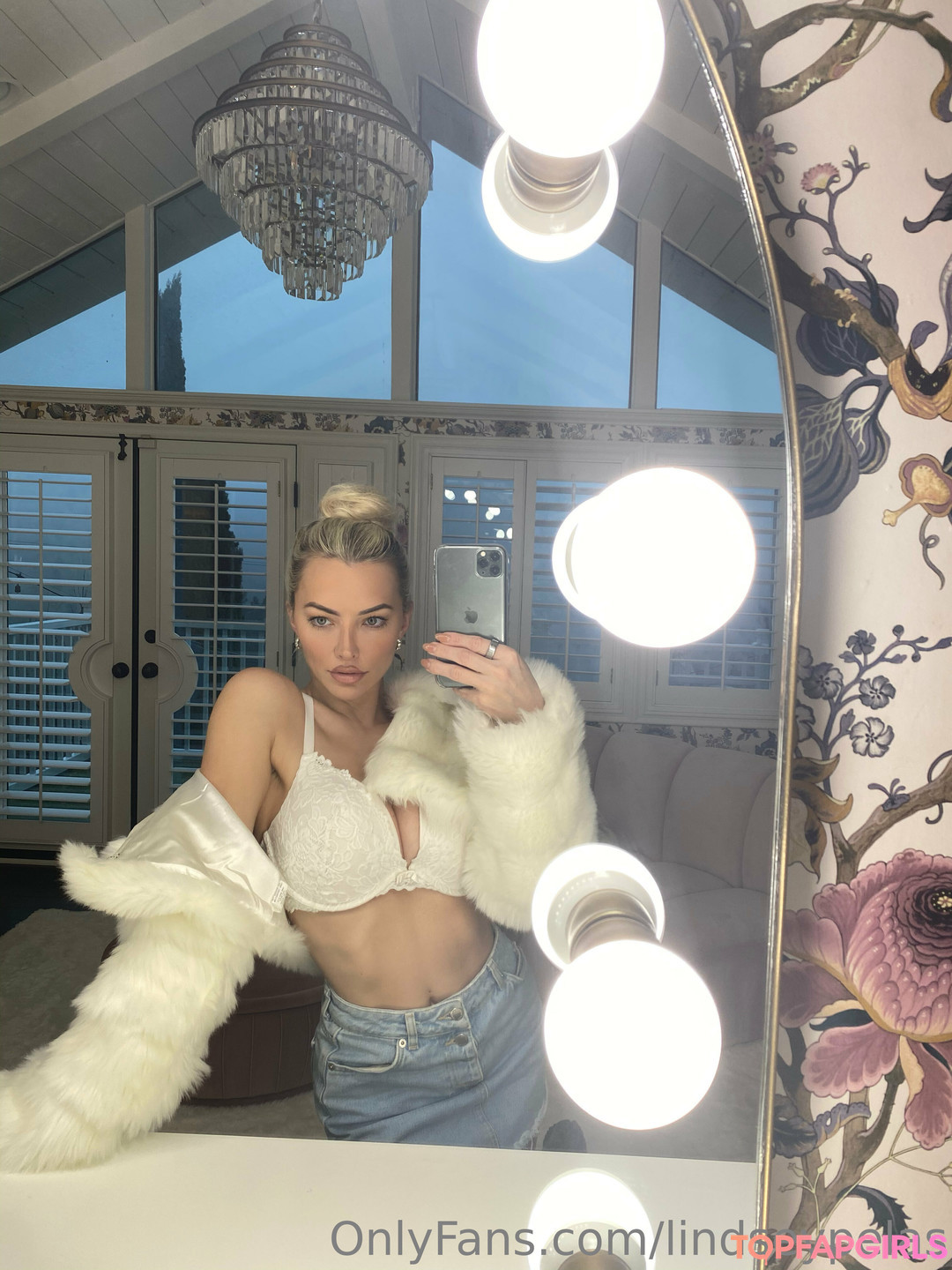 Photo nue de fuite OnlyFans de Lindsey Pelas #392