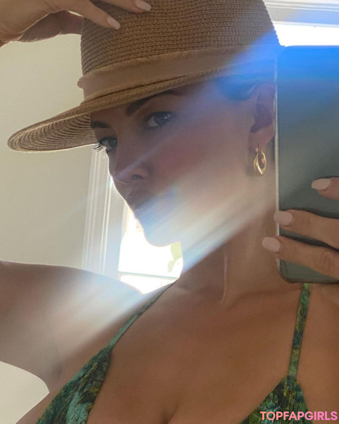 Photo nue de fuite OnlyFans de Lindsey Pelas #875