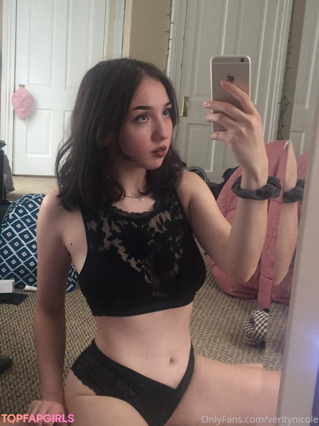 Photo nue de fuite OnlyFans de Verity Nicole #59