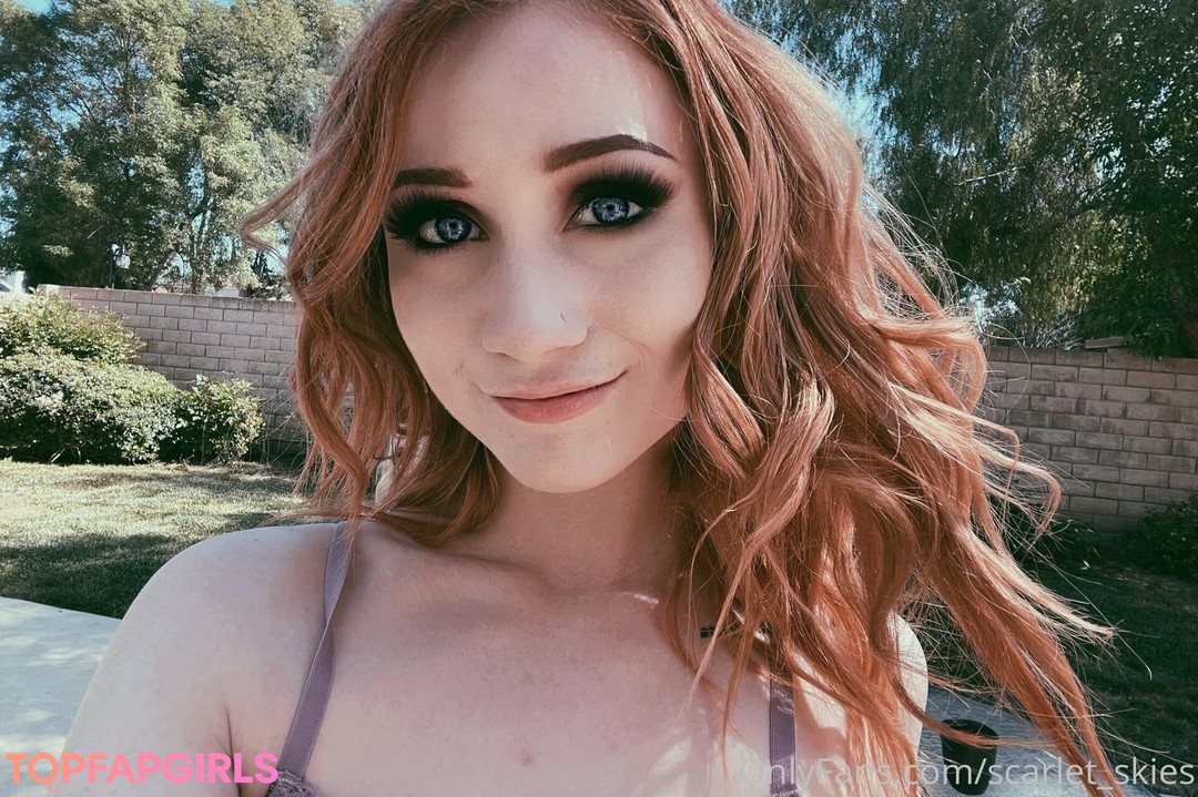 Photo nue de fuite OnlyFans de Scarlet Skies #125