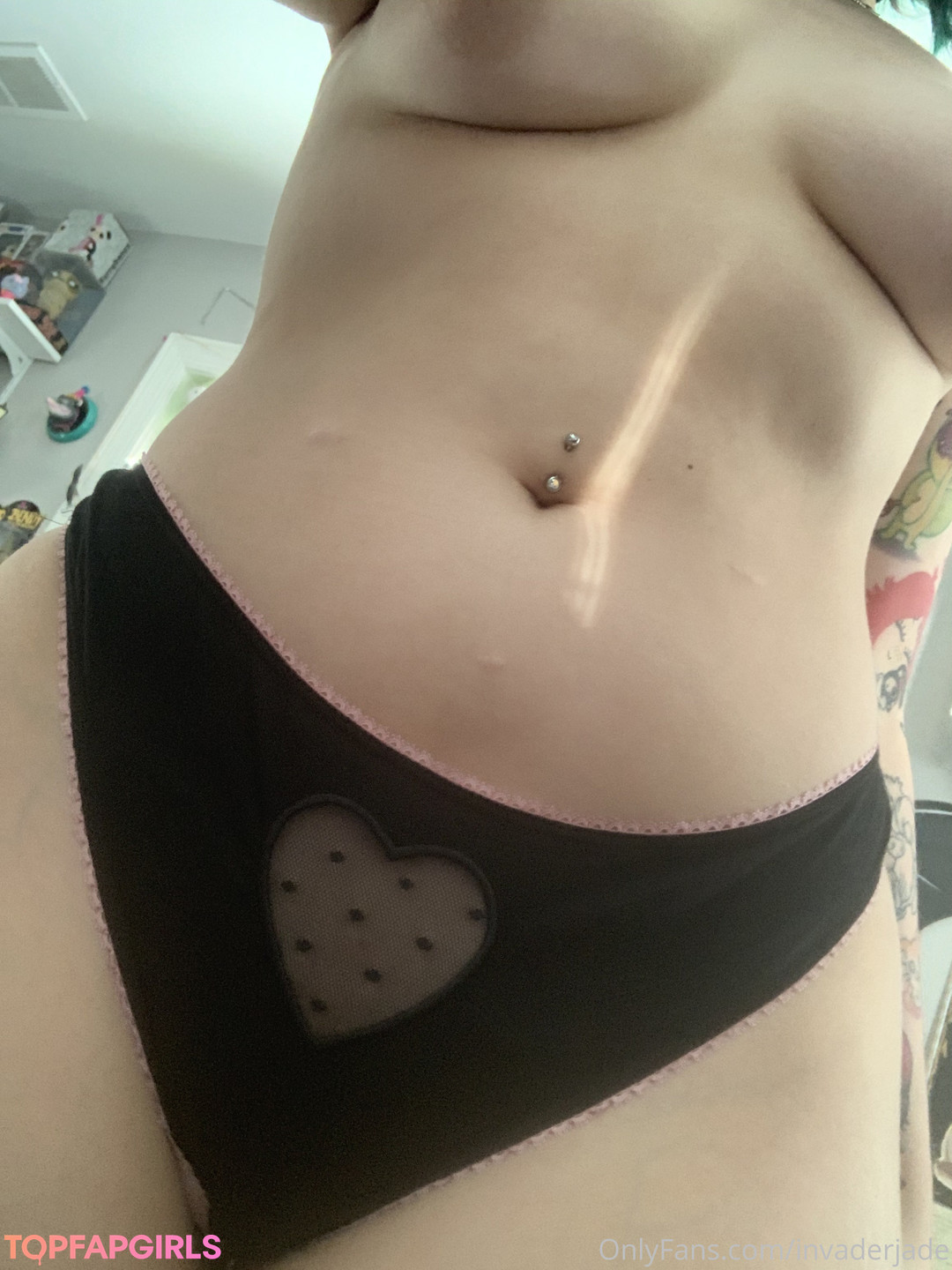 Photo nue de fuite OnlyFans de Invader Jade #149