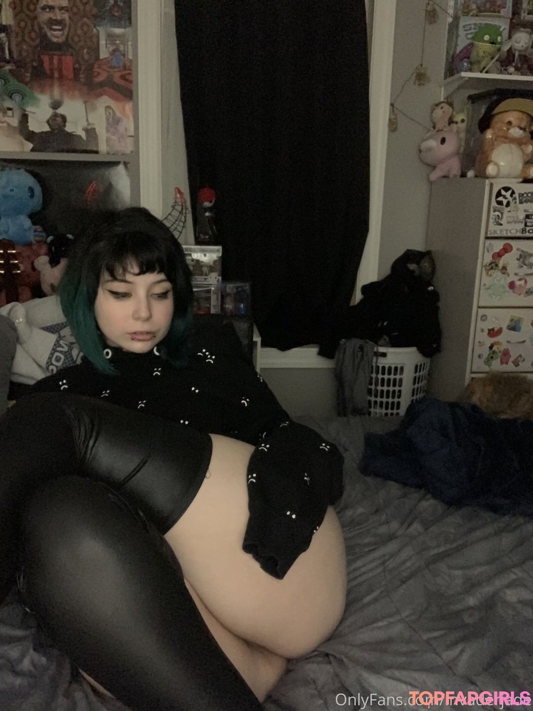 Photo nue de fuite OnlyFans de Invader Jade #343