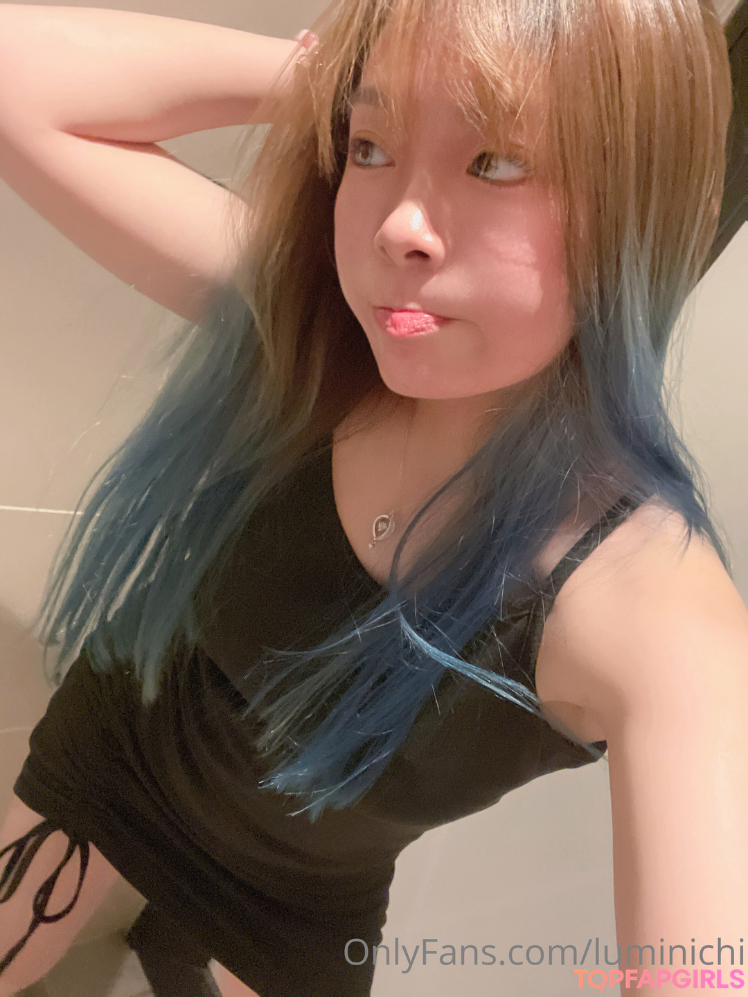 Photo nue de fuite OnlyFans de Luminichi #57