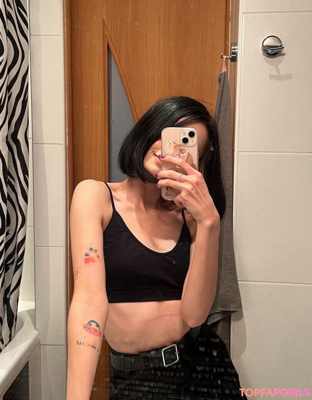 Photo nue de fuite OnlyFans de Loona #1175