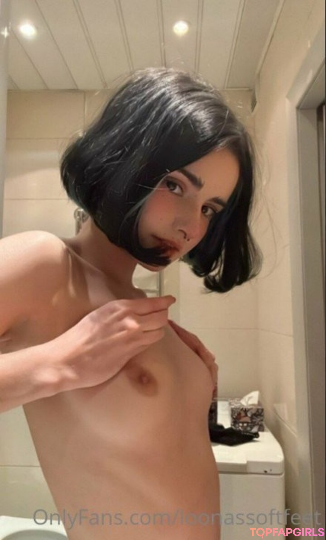 Photo nue de fuite OnlyFans de Loona #171