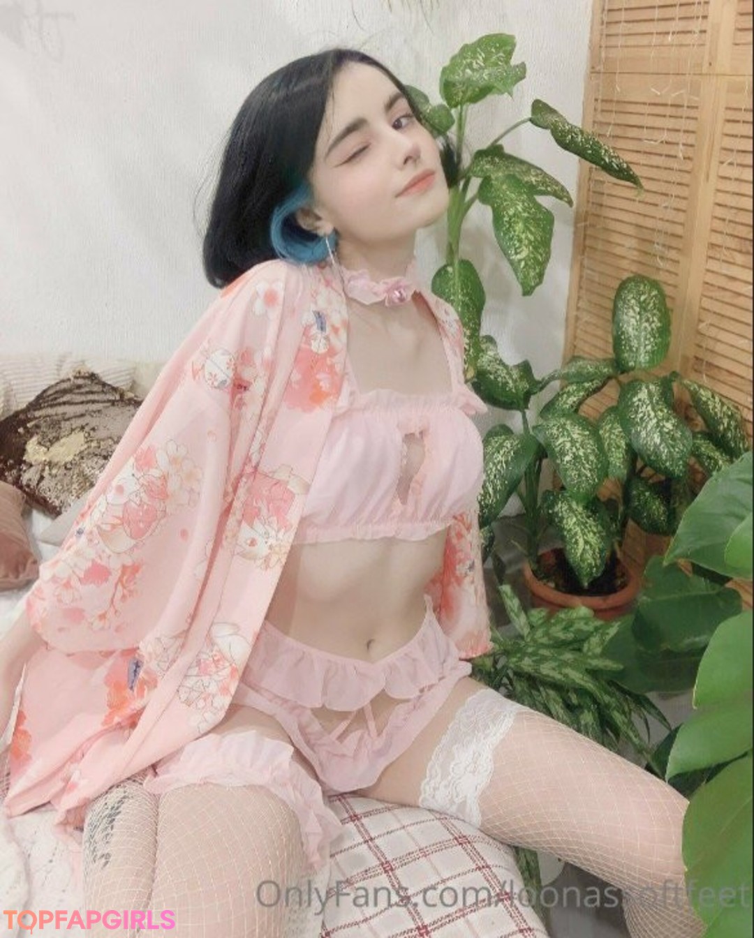 Photo nue de fuite OnlyFans de Loona #193