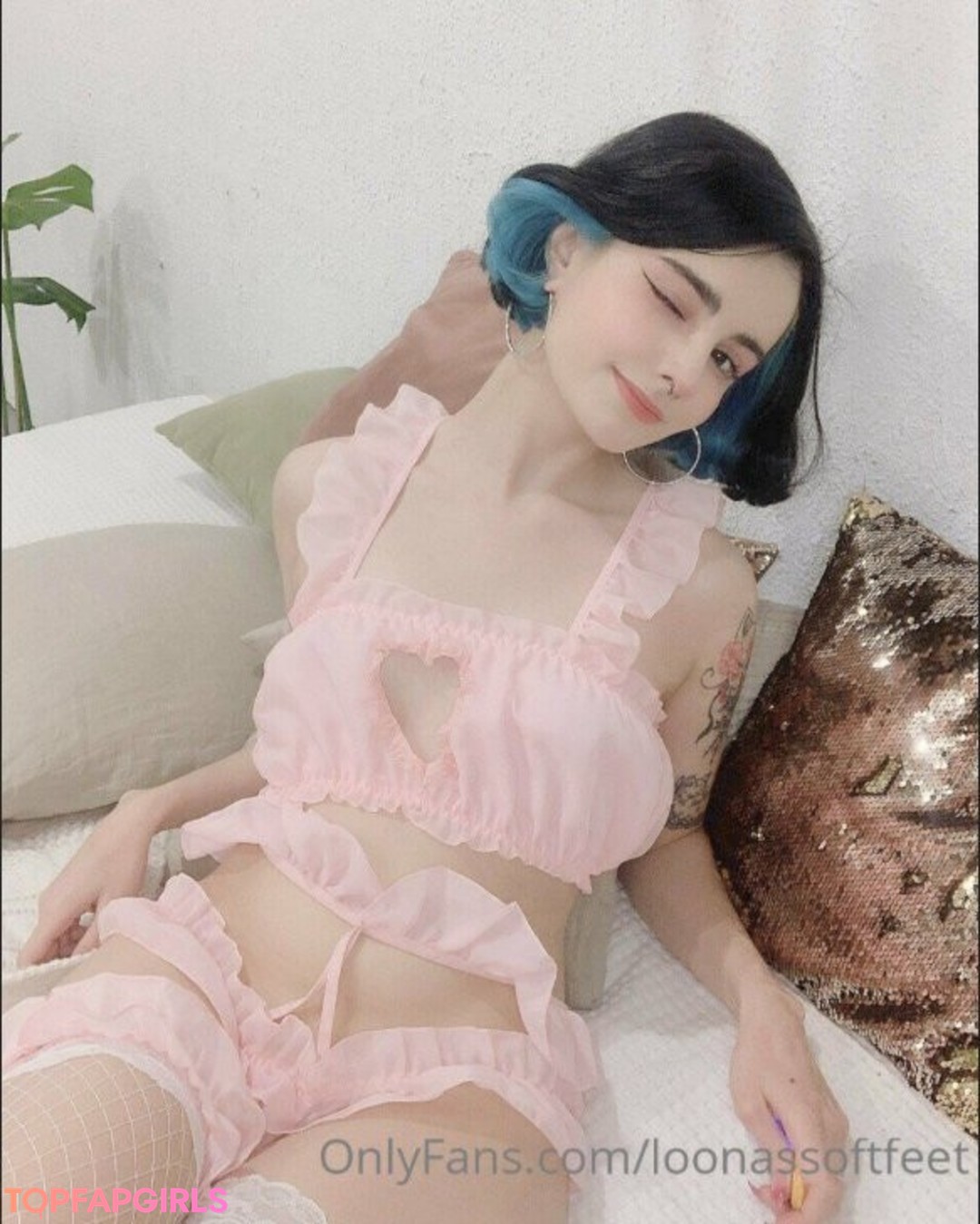 Photo nue de fuite OnlyFans de Loona #208