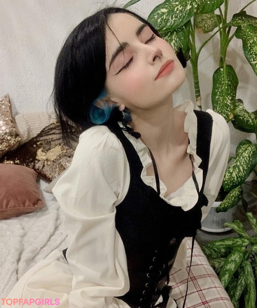 Photo nue de fuite OnlyFans de Loona #309