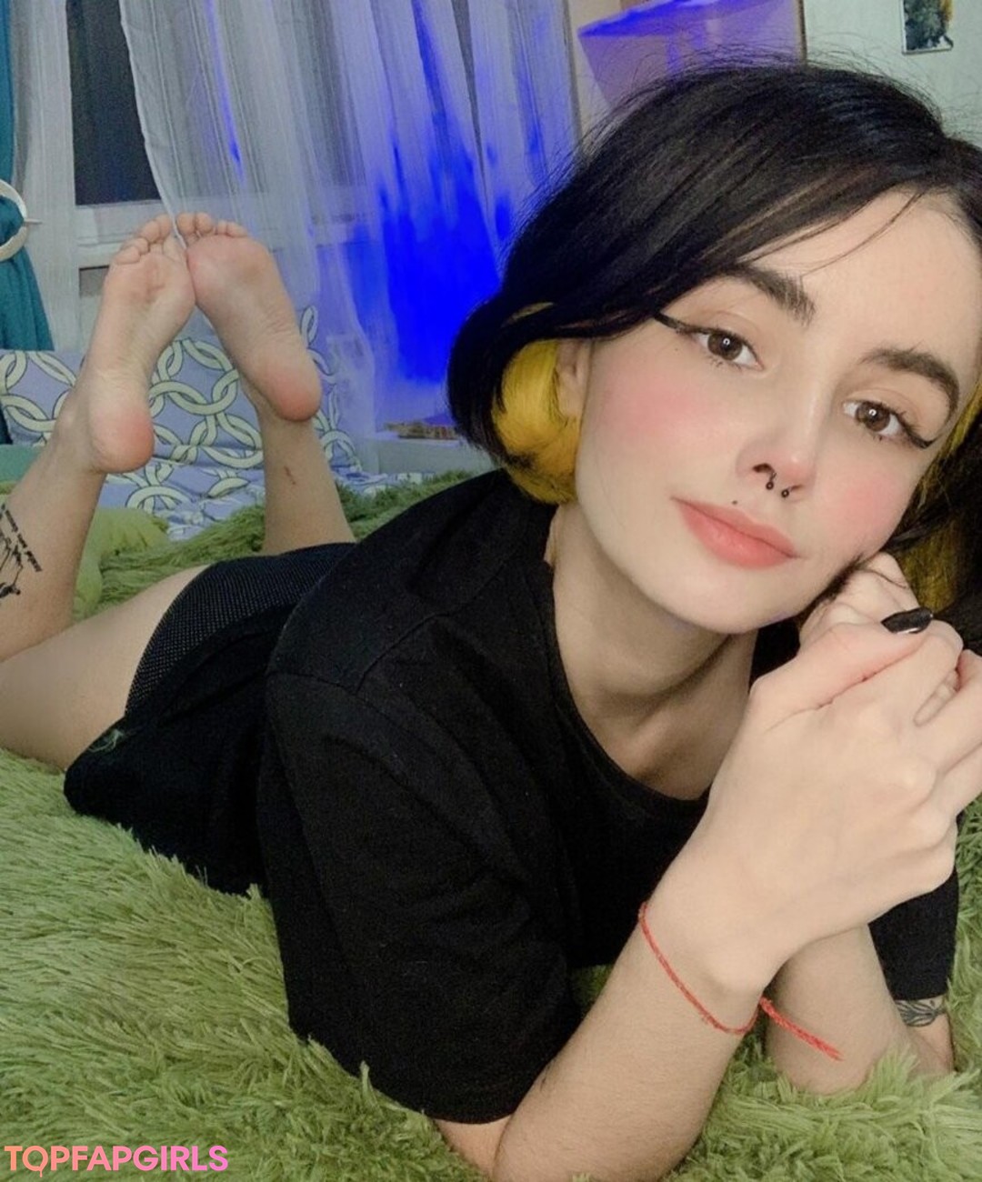 Photo nue de fuite OnlyFans de Loona #348