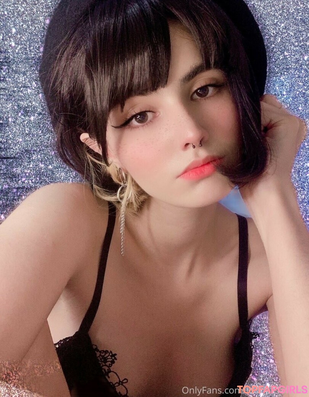 Photo nue de fuite OnlyFans de Loona #504