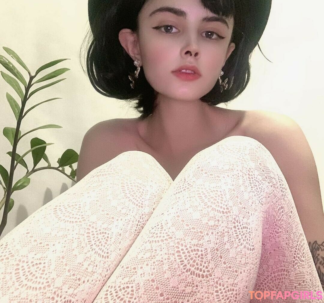 Photo nue de fuite OnlyFans de Loona #518