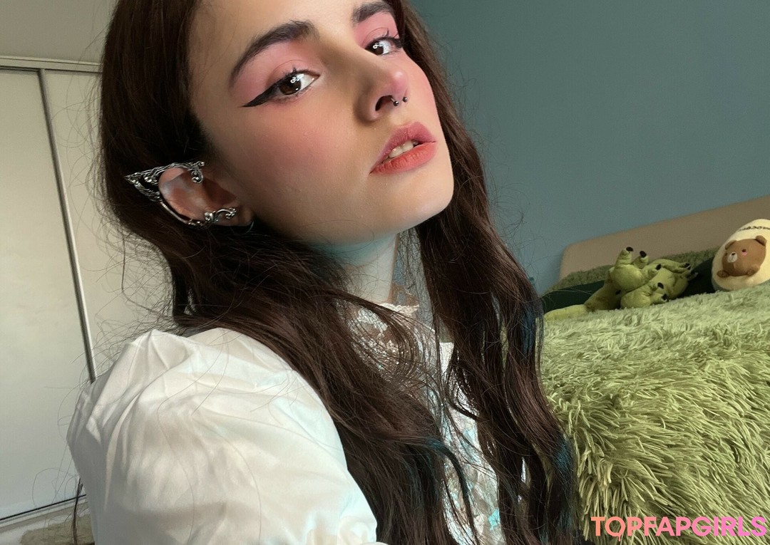 Photo nue de fuite OnlyFans de Loona #549
