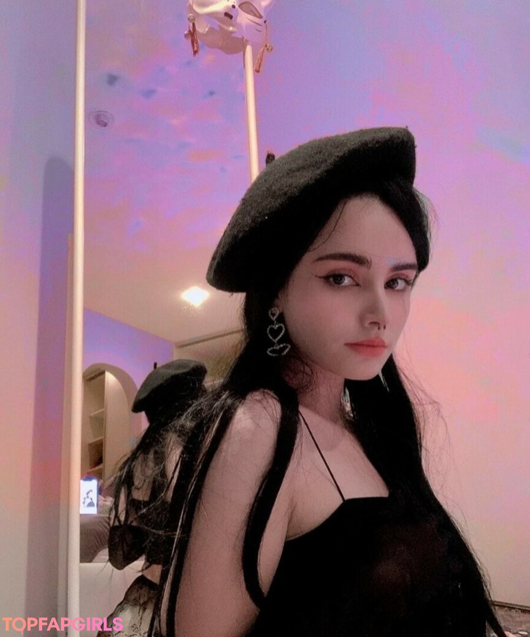 Photo nue de fuite OnlyFans de Loona #621