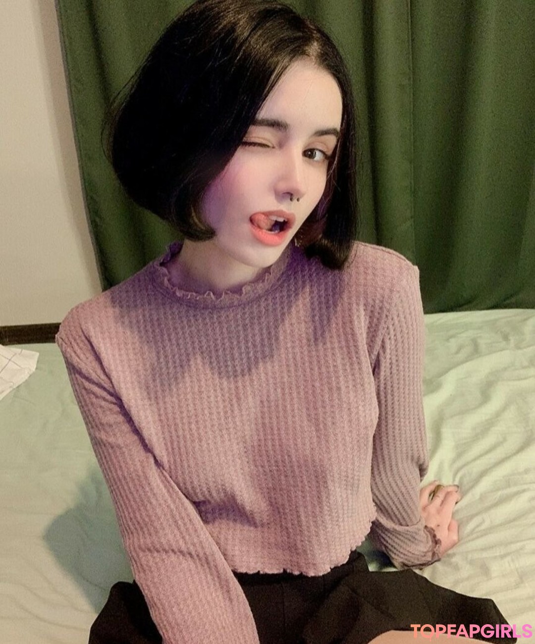 Photo nue de fuite OnlyFans de Loona #685