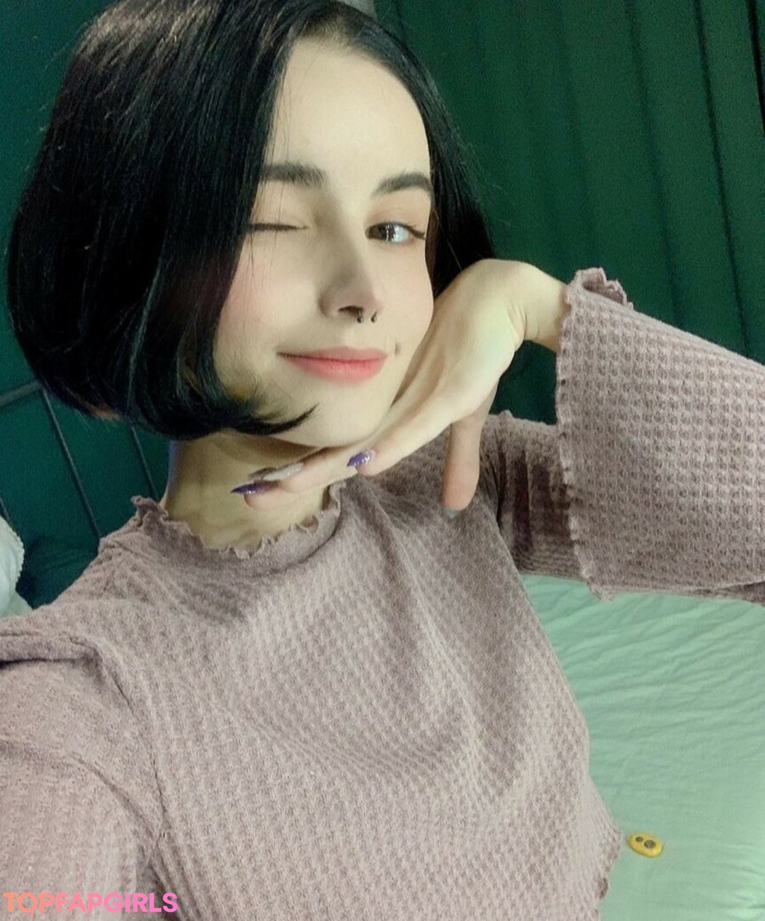 Photo nue de fuite OnlyFans de Loona #689