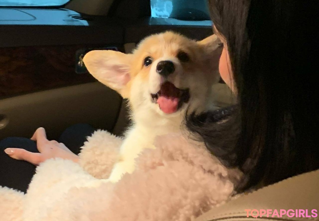 Photo nue de fuite OnlyFans de Loona #706