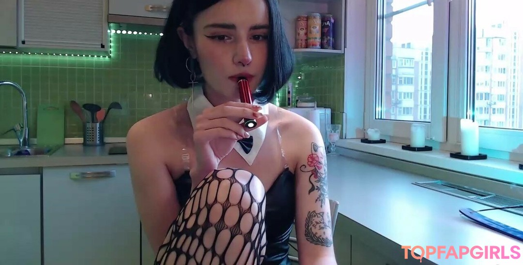 Photo nue de fuite OnlyFans de Loona #857