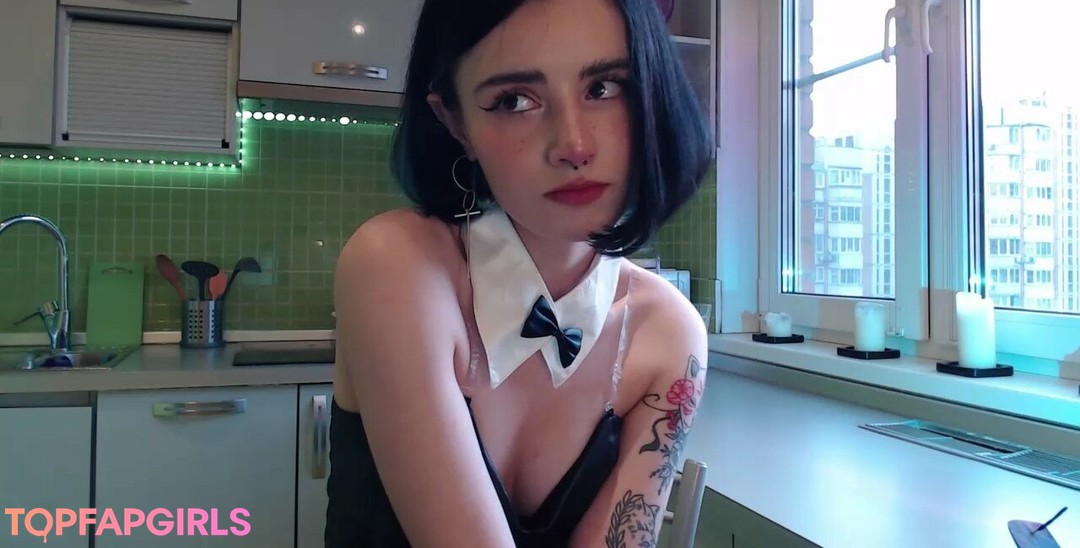 Photo nue de fuite OnlyFans de Loona #860