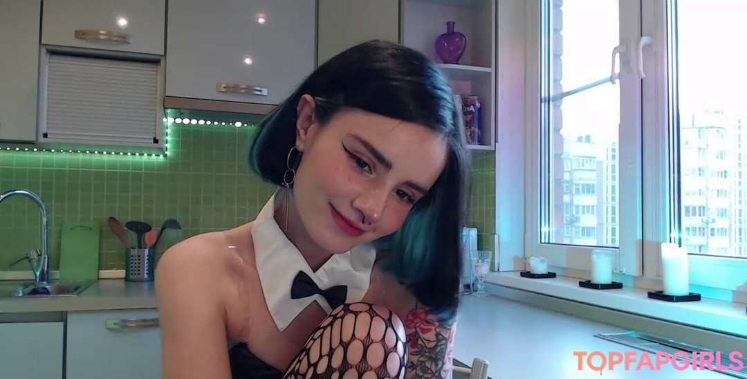 Photo nue de fuite OnlyFans de Loona #862
